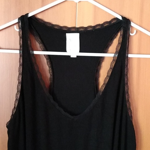 By Eloise Tank - Picture 1 of 4